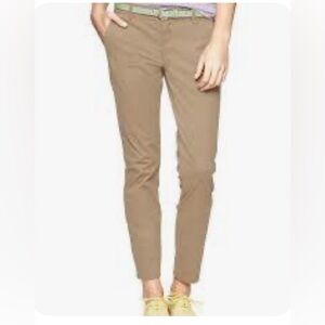 GAP womans size 6 Khaki Chinos pants